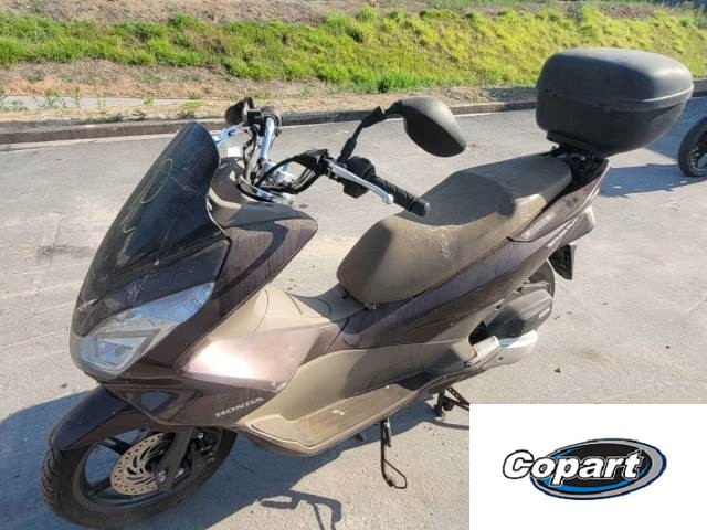 PCX 150 DLX